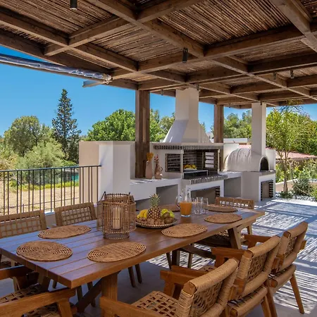 Villa Alexandros *